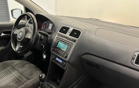 Volkswagen Polo VI (EU Market), 2015 год, 1 045 000 рублей, 13 фотография