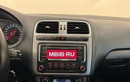 Volkswagen Polo VI (EU Market), 2015 год, 1 045 000 рублей, 17 фотография