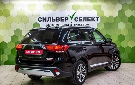 Mitsubishi Outlander III рестайлинг 3, 2019 год, 2 299 000 рублей, 2 фотография