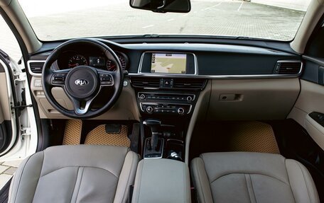 KIA Optima IV, 2017 год, 1 795 000 рублей, 16 фотография