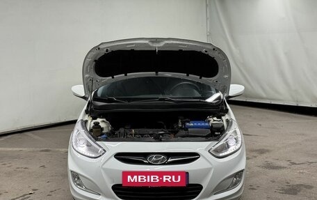 Hyundai Solaris II рестайлинг, 2013 год, 890 000 рублей, 4 фотография