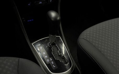 Hyundai Solaris II рестайлинг, 2013 год, 890 000 рублей, 16 фотография