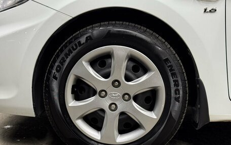 Hyundai Solaris II рестайлинг, 2013 год, 890 000 рублей, 19 фотография