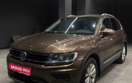 Volkswagen Tiguan II, 2017 год, 2 100 000 рублей, 2 фотография