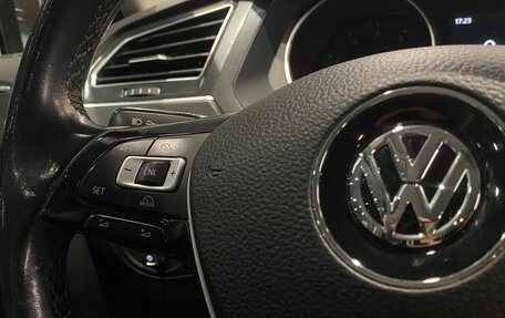 Volkswagen Tiguan II, 2017 год, 2 100 000 рублей, 12 фотография