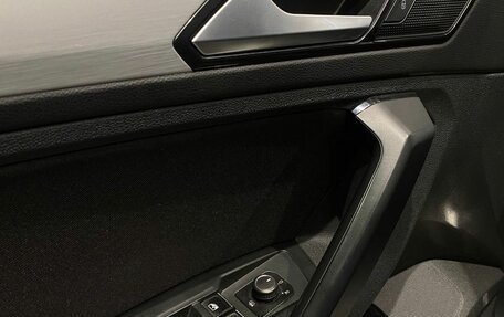 Volkswagen Tiguan II, 2017 год, 2 100 000 рублей, 9 фотография