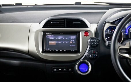 Honda Fit III, 2011 год, 899 000 рублей, 12 фотография