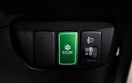 Honda Fit III, 2011 год, 899 000 рублей, 17 фотография