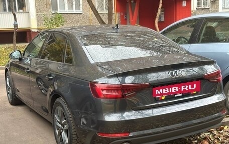 Audi A4, 2018 год, 2 300 000 рублей, 10 фотография