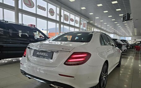 Mercedes-Benz E-Класс, 2019 год, 3 969 000 рублей, 11 фотография
