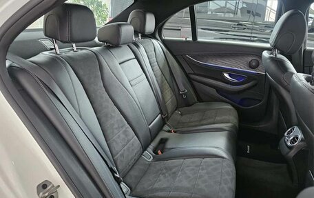 Mercedes-Benz E-Класс, 2019 год, 3 969 000 рублей, 20 фотография