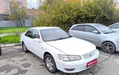 Toyota Camry, 2000 год, 670 000 рублей, 1 фотография