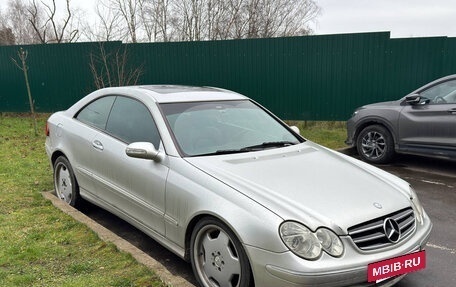 Mercedes-Benz CLK-Класс, 2002 год, 690 000 рублей, 3 фотография