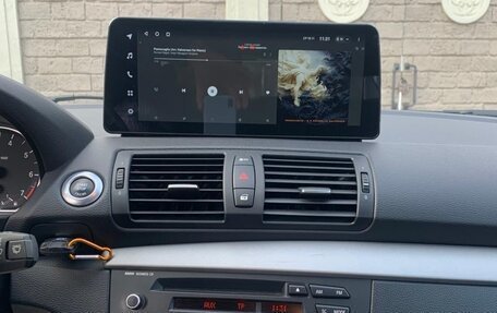 BMW 1 серия, 2011 год, 970 000 рублей, 7 фотография