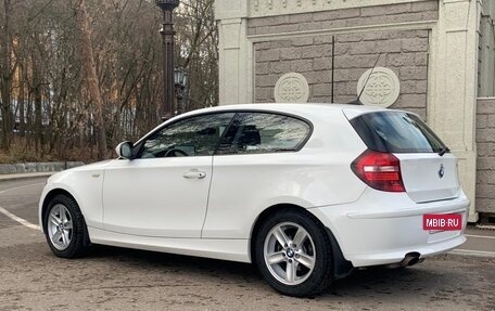 BMW 1 серия, 2011 год, 970 000 рублей, 5 фотография