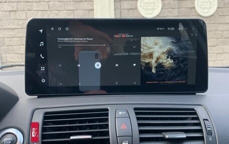 BMW 1 серия, 2011 год, 970 000 рублей, 10 фотография