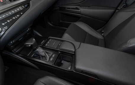 Lexus ES VII, 2021 год, 4 150 000 рублей, 17 фотография