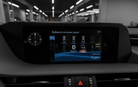 Lexus ES VII, 2021 год, 4 150 000 рублей, 20 фотография