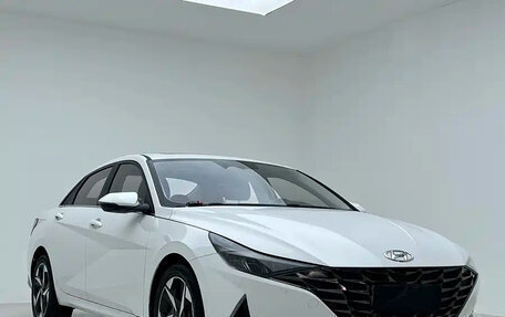 Hyundai Elantra, 2022 год, 1 650 000 рублей, 3 фотография