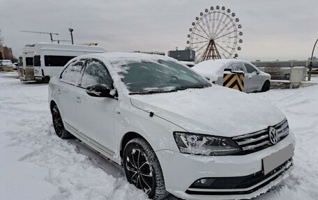 Volkswagen Jetta VI, 2018 год, 1 360 000 рублей, 2 фотография
