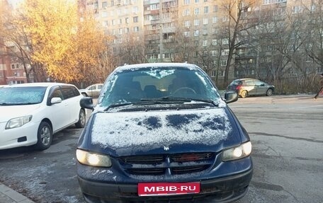 Dodge Caravan III, 2000 год, 185 000 рублей, 1 фотография