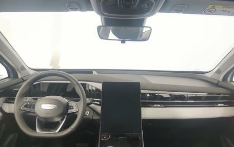 Geely Atlas, 2024 год, 4 017 190 рублей, 8 фотография