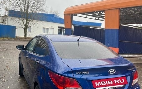 Hyundai Solaris II рестайлинг, 2011 год, 580 000 рублей, 5 фотография