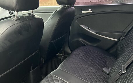 Hyundai Solaris II рестайлинг, 2011 год, 580 000 рублей, 9 фотография