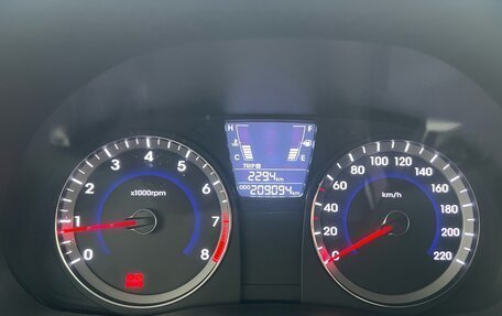 Hyundai Solaris II рестайлинг, 2011 год, 580 000 рублей, 10 фотография