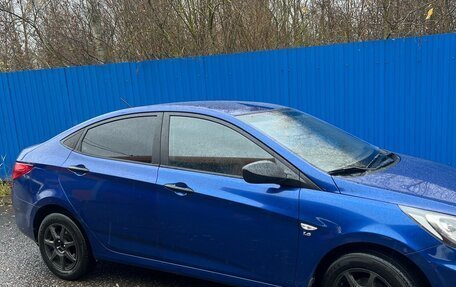 Hyundai Solaris II рестайлинг, 2011 год, 580 000 рублей, 7 фотография