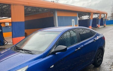 Hyundai Solaris II рестайлинг, 2011 год, 580 000 рублей, 6 фотография