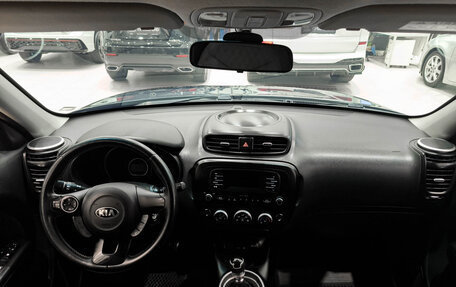 KIA Soul II рестайлинг, 2014 год, 1 050 000 рублей, 18 фотография