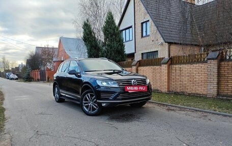 Volkswagen Touareg III, 2017 год, 2 999 000 рублей, 2 фотография