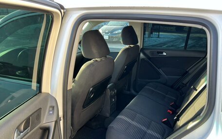 Volkswagen Tiguan I, 2010 год, 1 379 000 рублей, 18 фотография