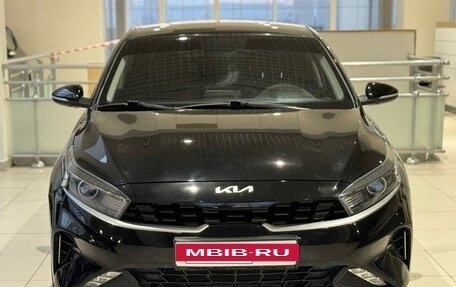 KIA Cerato IV, 2022 год, 1 699 000 рублей, 2 фотография