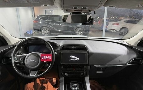 Jaguar F-Pace, 2018 год, 2 799 000 рублей, 11 фотография