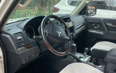 Mitsubishi Pajero IV, 2019 год, 3 600 000 рублей, 4 фотография