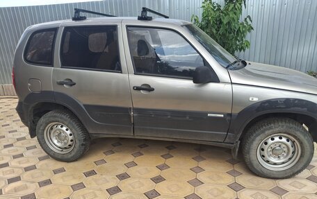 Chevrolet Niva I рестайлинг, 2011 год, 470 000 рублей, 5 фотография