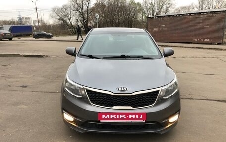 KIA Rio III рестайлинг, 2015 год, 950 000 рублей, 2 фотография