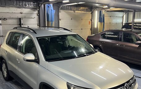 Volkswagen Tiguan I, 2012 год, 890 000 рублей, 2 фотография