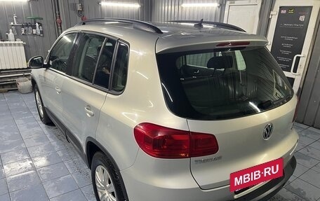 Volkswagen Tiguan I, 2012 год, 890 000 рублей, 3 фотография