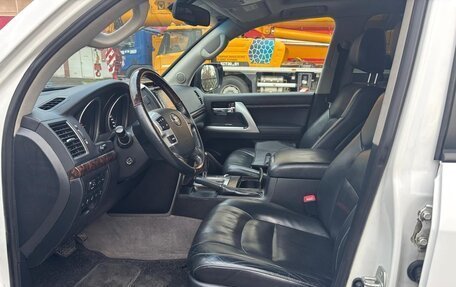 Toyota Land Cruiser 200, 2014 год, 4 499 000 рублей, 4 фотография