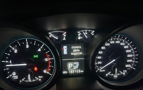 Toyota Land Cruiser 200, 2014 год, 4 499 000 рублей, 3 фотография