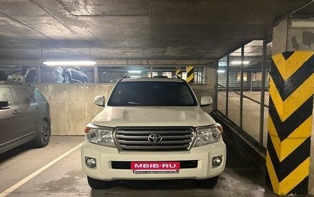 Toyota Land Cruiser 200, 2014 год, 4 499 000 рублей, 26 фотография