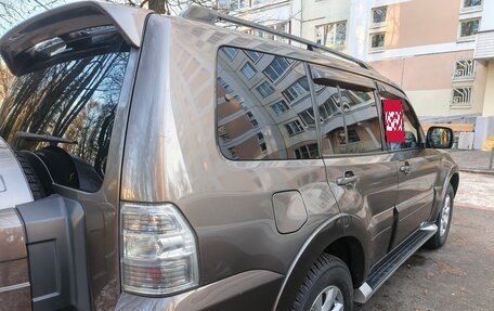 Mitsubishi Pajero IV, 2011 год, 1 800 000 рублей, 7 фотография