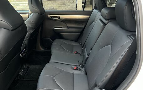 Toyota Highlander, 2025 год, 5 790 000 рублей, 8 фотография