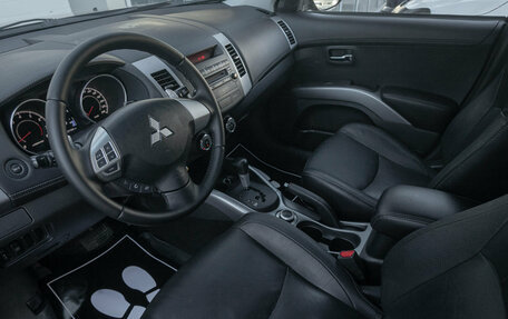 Mitsubishi Outlander III рестайлинг 3, 2010 год, 1 198 000 рублей, 9 фотография