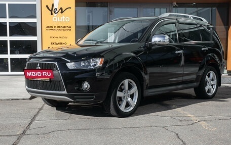 Mitsubishi Outlander III рестайлинг 3, 2010 год, 1 198 000 рублей, 2 фотография