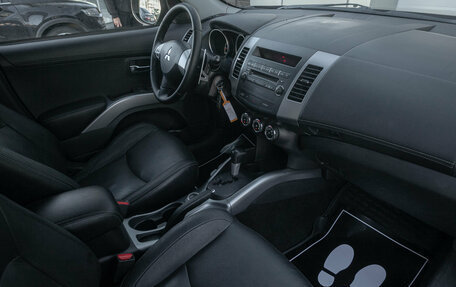 Mitsubishi Outlander III рестайлинг 3, 2010 год, 1 198 000 рублей, 17 фотография
