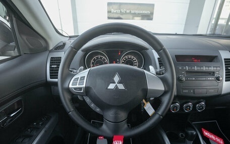 Mitsubishi Outlander III рестайлинг 3, 2010 год, 1 198 000 рублей, 16 фотография